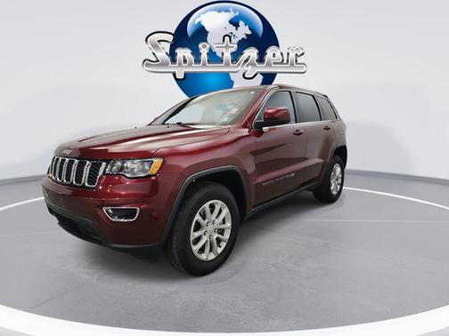 2022 Jeep Grand Cherokee Laredo