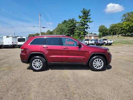 2022 Jeep Grand Cherokee Laredo