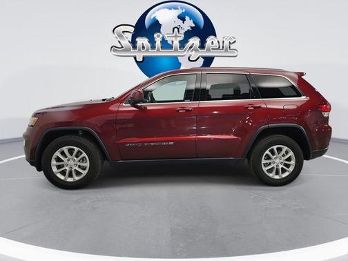 2022 Jeep Grand Cherokee Laredo