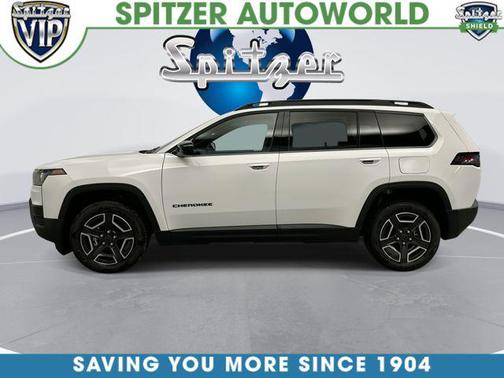 Bright White Clearcoat 2026 Jeep Cherokee Laredo 4x4