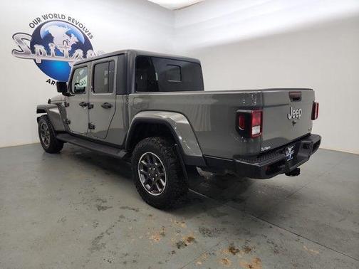 2021 Jeep Gladiator Overland