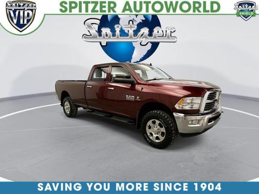 2017 RAM 2500 Big Horn Crew Cab 4x4 8' Box