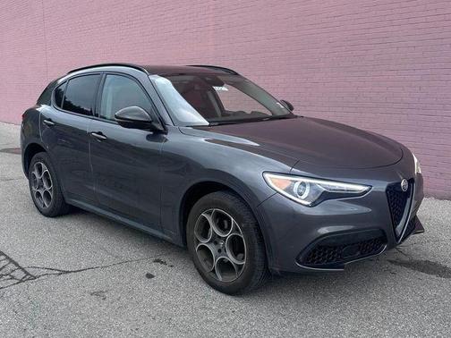 2021 Alfa Romeo Stelvio Base