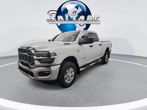 2025 RAM 2500 Big Horn Crew Cab 4x4 6'4' Box