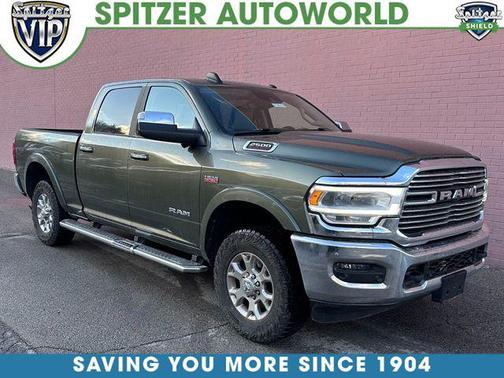 2020 RAM 2500 Laramie Crew Cab 4X4 6'4' Box