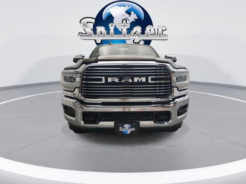 2020 RAM 2500 Laramie Crew Cab 4X4 6'4' Box