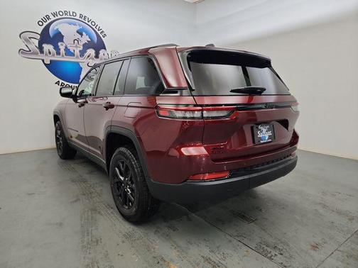 2025 Jeep Grand Cherokee Altitude