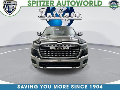 Diamond Black Crystal Pearlcoat 2025 RAM 1500 Limited