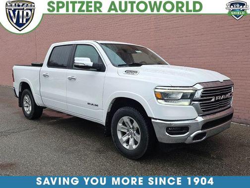 Bright White Clearcoat 2020 RAM 1500 Laramie