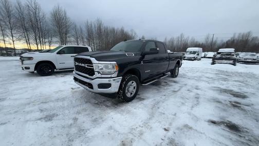 2022 RAM 2500 Big Horn Crew Cab 4x4 8' Box