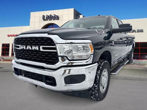2022 RAM 2500 Big Horn Crew Cab 4x4 8' Box