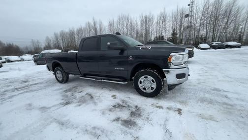 2022 RAM 2500 Big Horn Crew Cab 4x4 8' Box