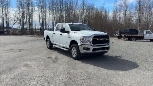 Bright White Clearcoat 2024 RAM 2500 Big Horn Crew Cab 4x4 6'4' Box