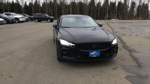 2024 Volvo S60 B5 Plus Black Edition
