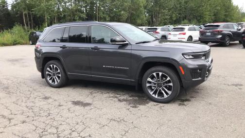 2025 Jeep Grand Cherokee Overland