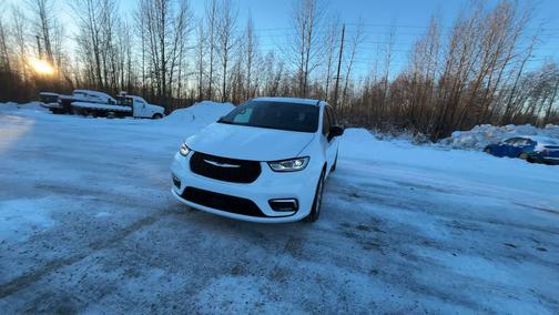 2026 Chrysler Pacifica L