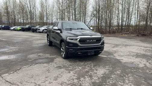 Diamond Black Crystal Pearlcoat 2019 RAM 1500 Limited