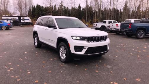 2024 Jeep Grand Cherokee Laredo