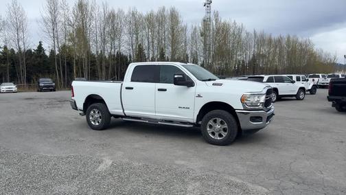Bright White Clearcoat 2024 RAM 2500 Big Horn Crew Cab 4x4 6'4' Box