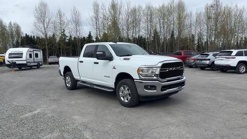 Bright White Clearcoat 2024 RAM 2500 Big Horn Crew Cab 4x4 6'4' Box