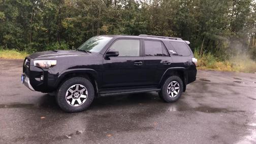 2024 Toyota 4Runner TRD Off Road
