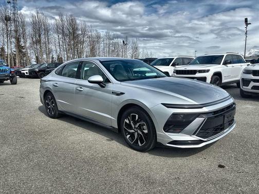 Aero Silver 2025 Hyundai SONATA SEL