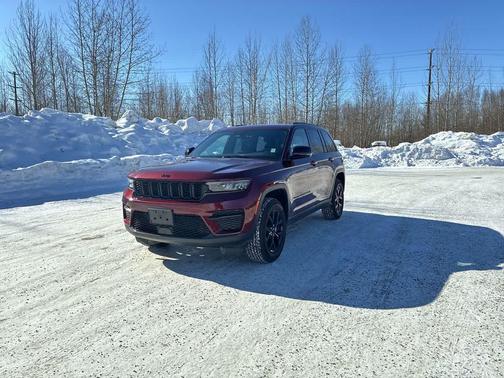 2025 Jeep Grand Cherokee Altitude
