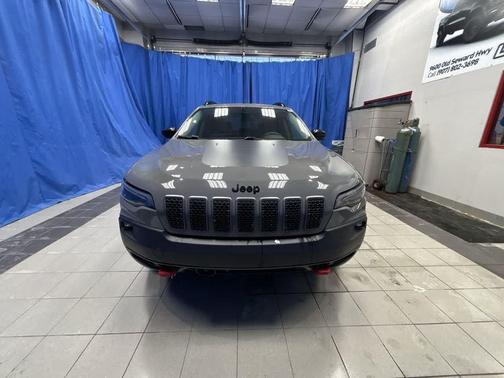 2023 Jeep Cherokee Trailhawk