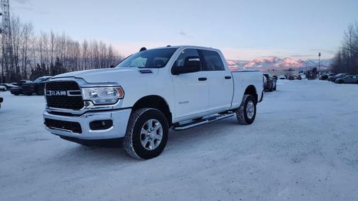 2024 RAM 2500 Big Horn Crew Cab 4x4 6'4' Box