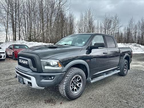 Brilliant Black Crystal Pearlcoat 2017 RAM 1500 Rebel