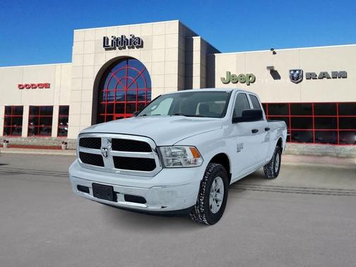 Bright White Clearcoat 2024 RAM 1500 Classic SLT