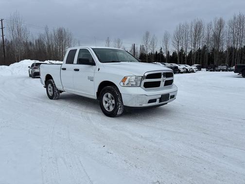 Bright White Clearcoat 2024 RAM 1500 Classic SLT
