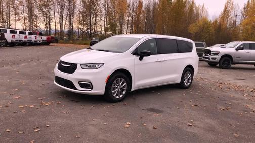 2026 Chrysler Pacifica L