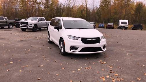 2026 Chrysler Pacifica L