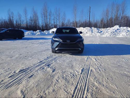 2022 Toyota Venza XLE