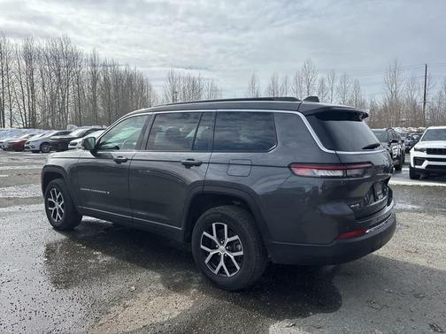 Baltic Gray Metallic Clearcoat 2024 Jeep Grand Cherokee L Limited