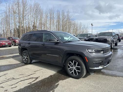 Baltic Gray Metallic Clearcoat 2024 Jeep Grand Cherokee L Limited