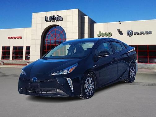 2022 Toyota Prius XLE