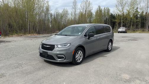 Ceramic Gray Clearcoat 2025 Chrysler Pacifica L
