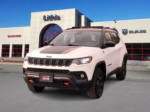 2024 Jeep Compass Trailhawk