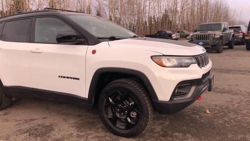 2024 Jeep Compass Trailhawk