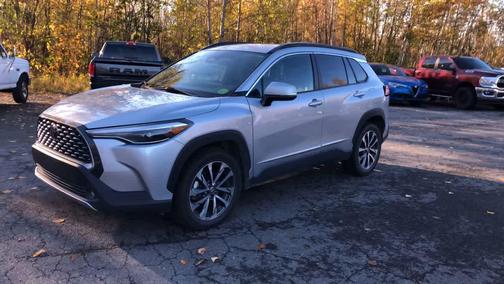 2023 Toyota Corolla Cross XLE