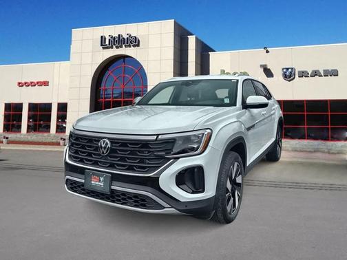 WHI/White 2025 Volkswagen Atlas Cross Sport 2.0T SE w/Technology 4MOTION