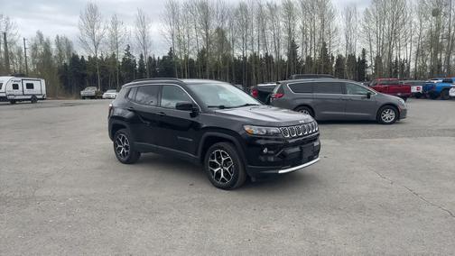 Diamond Black Crystal Pearlcoat 2026 Jeep Compass Limited
