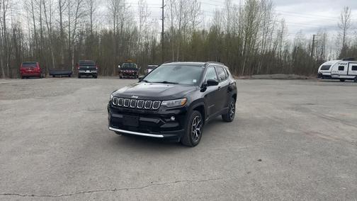 Diamond Black Crystal Pearlcoat 2026 Jeep Compass Limited