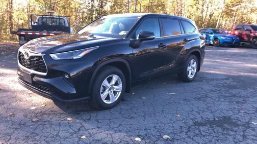 2024 Toyota Highlander LE