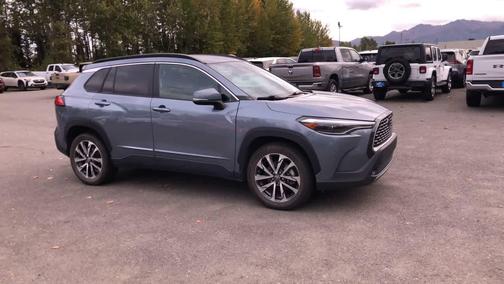 2023 Toyota Corolla Cross XLE