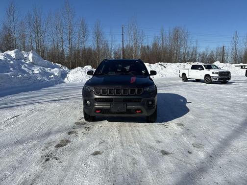 Black Clearcoat 2024 Jeep Compass Trailhawk