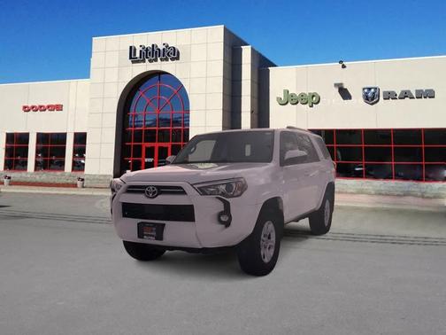 2024 Toyota 4Runner SR5