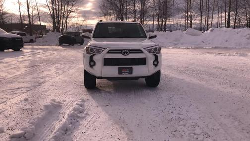 2024 Toyota 4Runner SR5